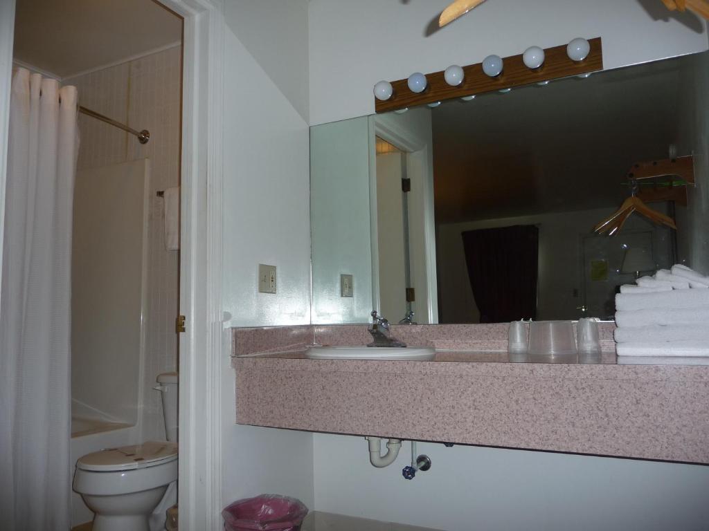 Red Rose Motel Elizabethtown Rum bild